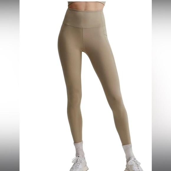 VARLEY Lets Move Pocket High 25 leggings in bone - Picture 1 of 11
